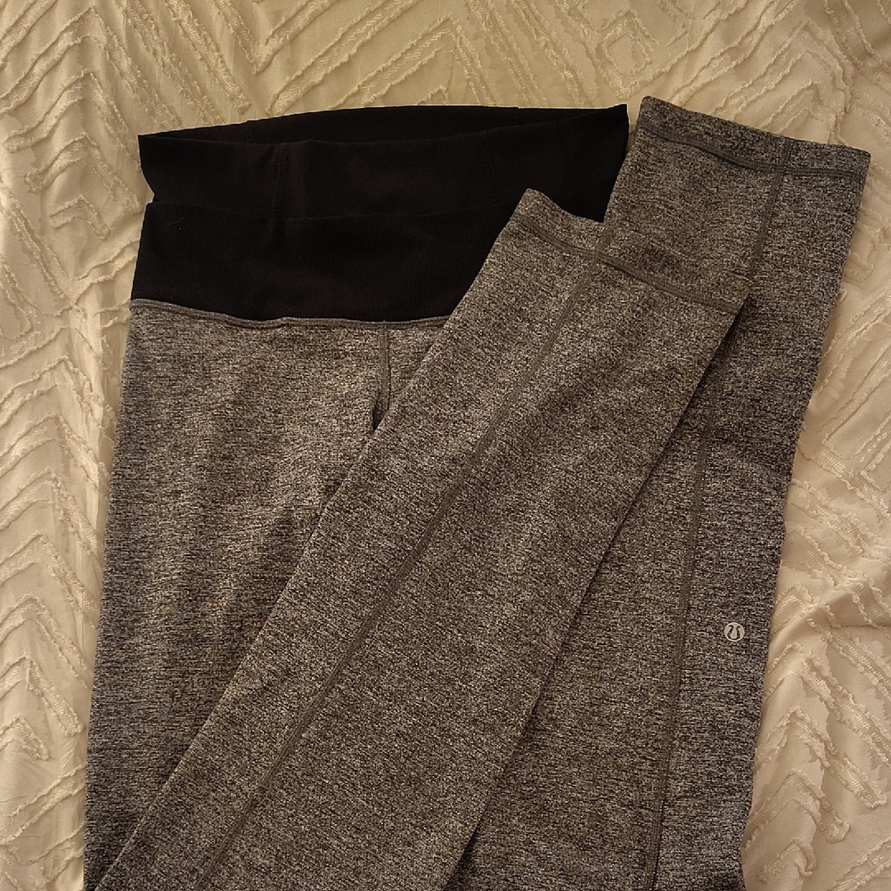 Lululemon Athletica Black and Gray Leggings